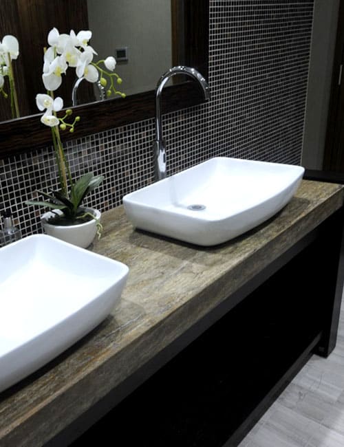 case-universal-aviation-09 - ampersand-associates.com