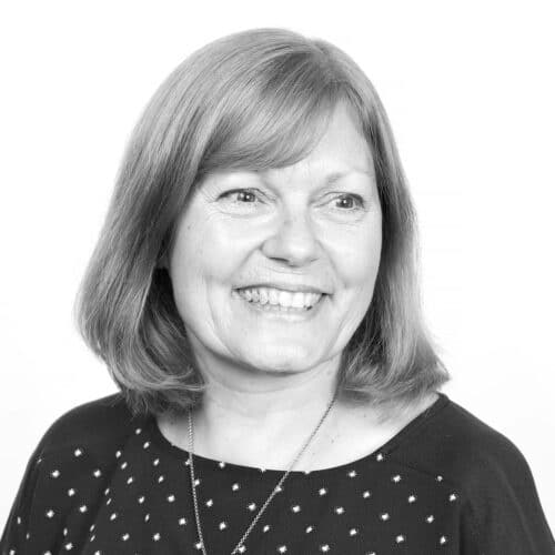 meet-the-team-shirley-500x500 - ampersand-associates.com